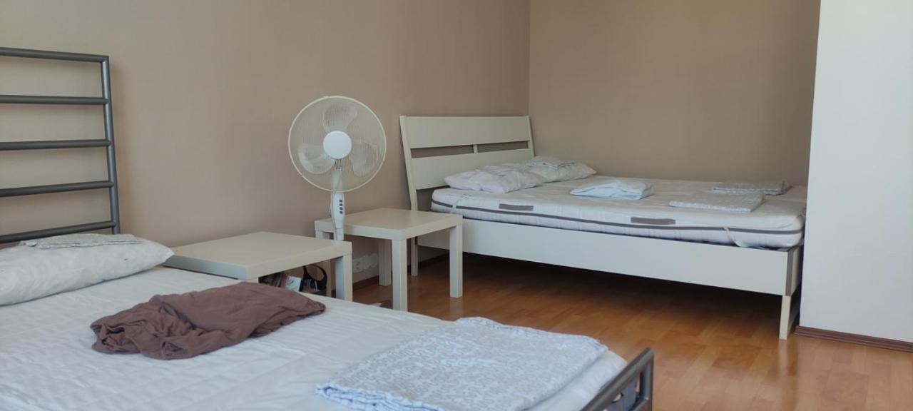 Affordable Studio Near City Center Вена Экстерьер фото
