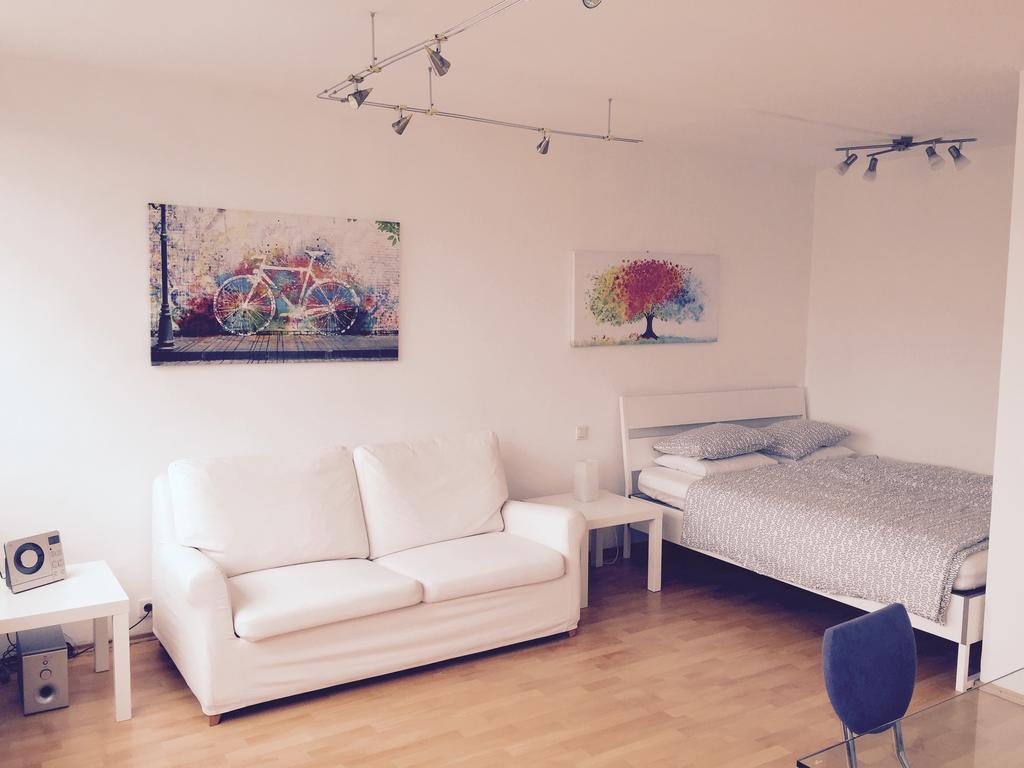 Affordable Studio Near City Center Вена Экстерьер фото