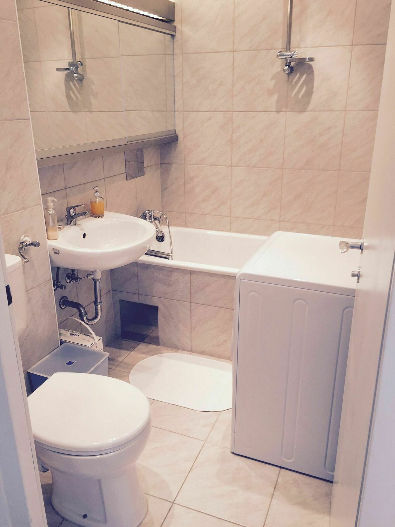 Affordable Studio Near City Center Вена Экстерьер фото